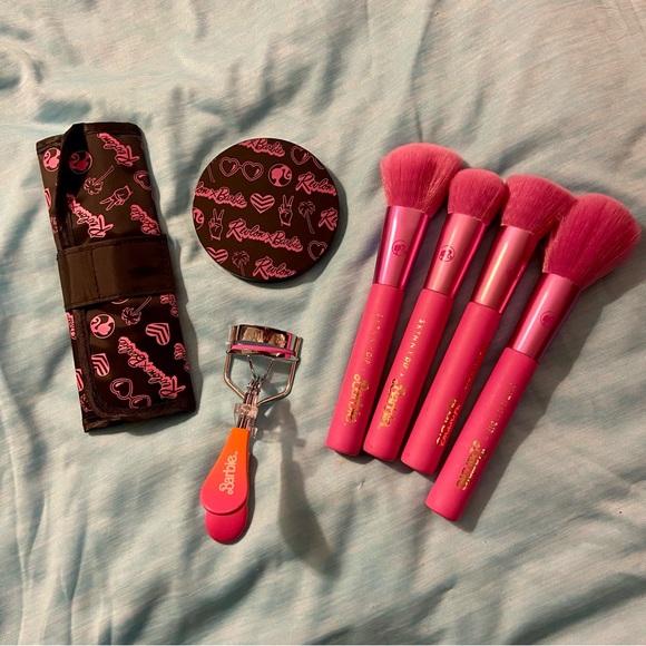 Barbie Other - NWOT Barbie Beauty Tools
